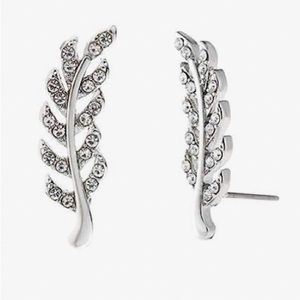 🐣🐣 10/$65 I ACCEPT OFFERS  🛍🥰🙂